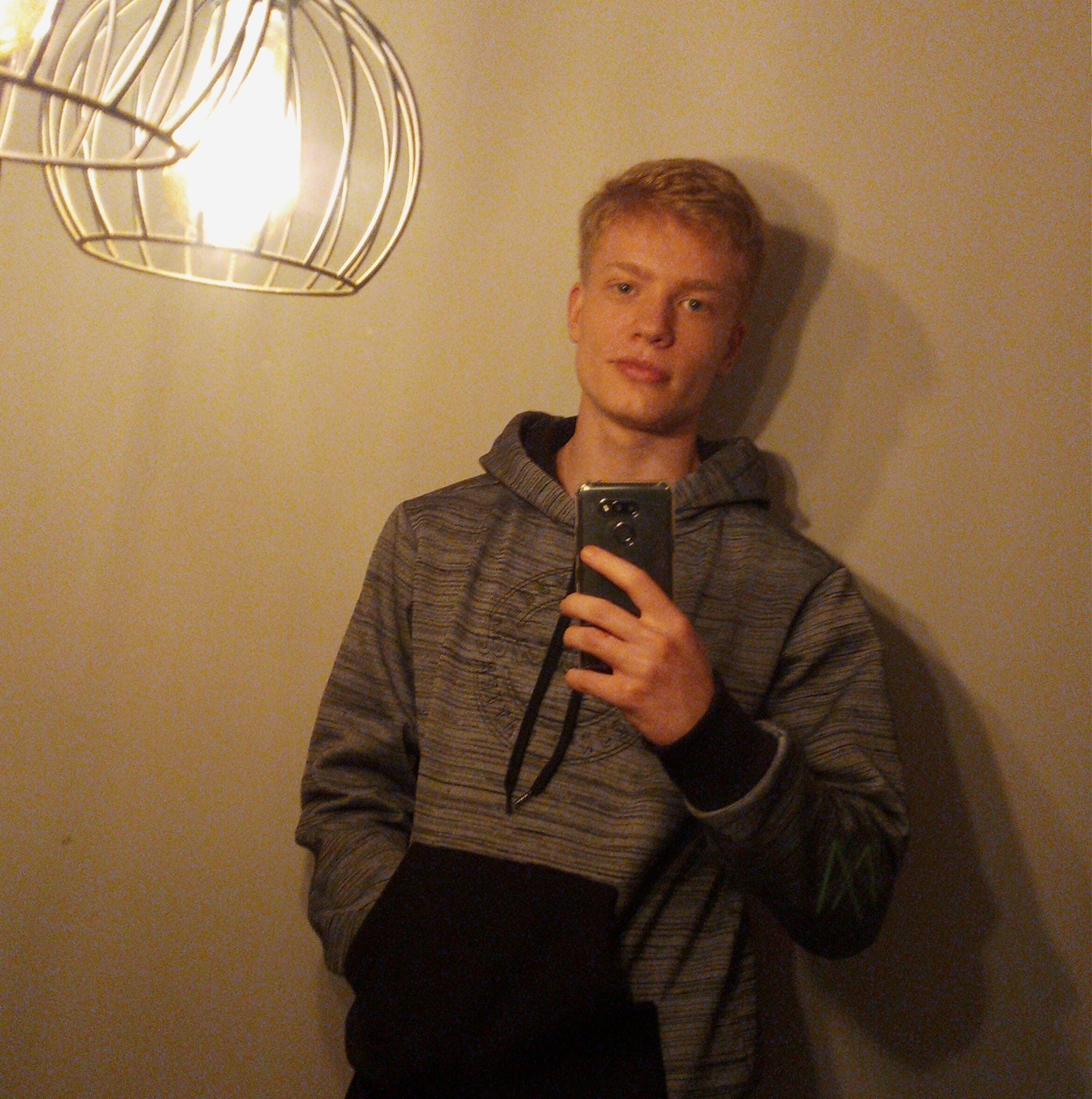 Gustavo Poltronieri Hruschka